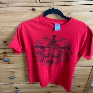 Medium size men’s shirt